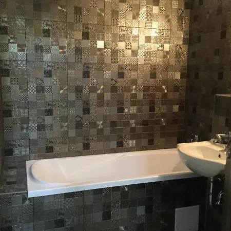 Patti-2 Apartman Апартаменты Замарди