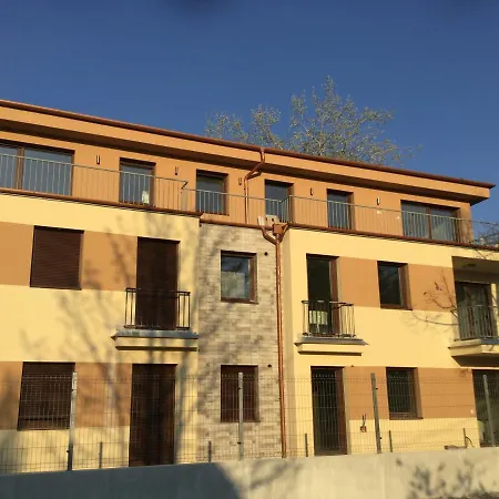 Patti-2 Apartman Замарди