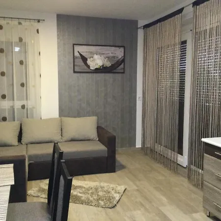 Patti-2 Apartman Замарди